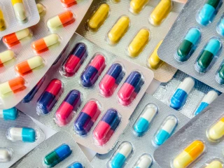 farmacie_antibiotika_tablety_kapsle_pilulky